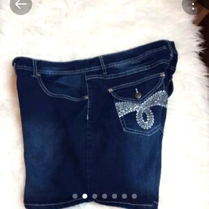 Live Blue Womans  Jean‎ Shorts Diamond Accents 40x15 New